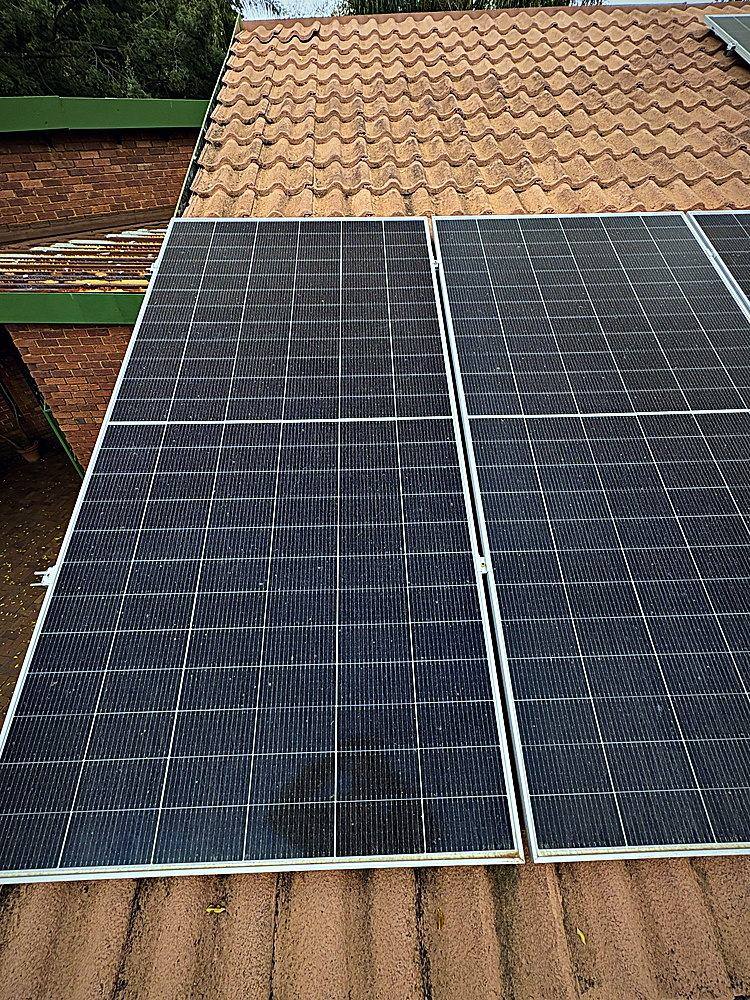Horn and Horn Projects solar cleaning work in Gauteng